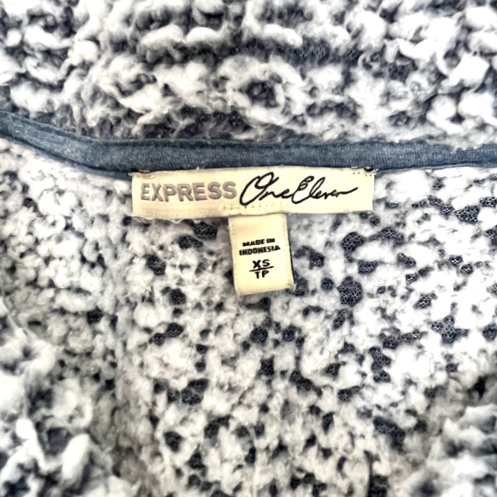 Express One Eleven Faux Fur 1/2 Zip Sherpa Fleece Size XS, Previously Loved - Picture 6 of 9